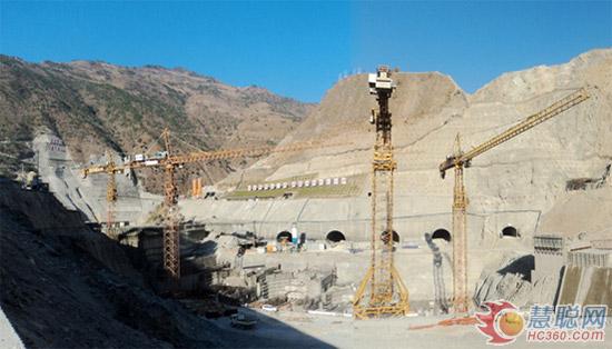 川建塔机参与苗尾水电站施工